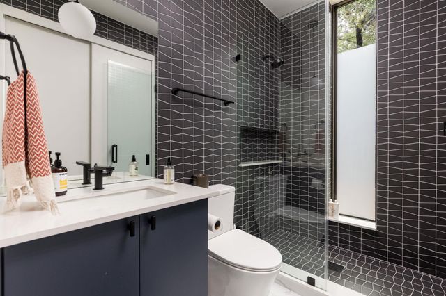 1603 Chelsea LN 1, Austin, TX 78704