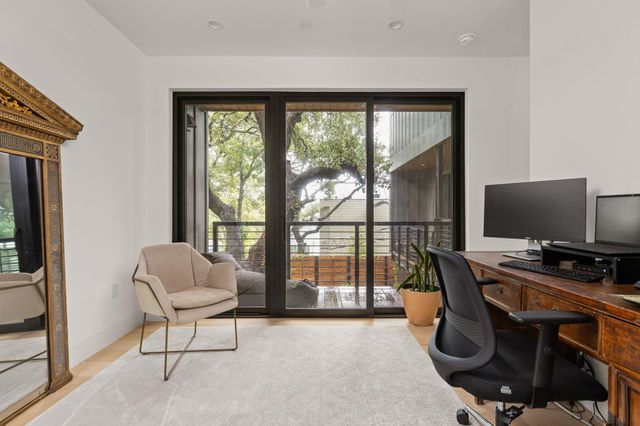 1603 Chelsea LN 1, Austin, TX 78704