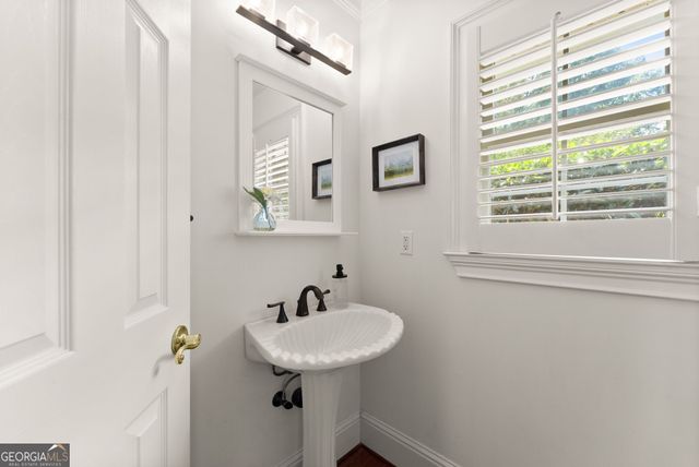 3869 Alexandria Drive, Gainesville, GA 30506