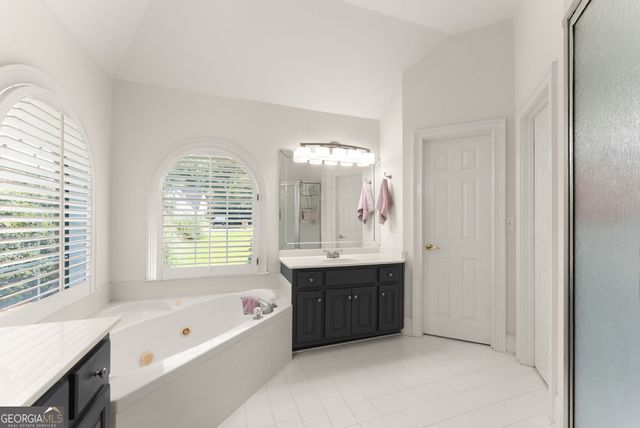 3869 Alexandria Drive, Gainesville, GA 30506