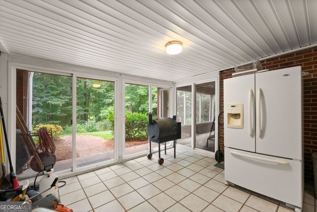 3869 Alexandria Drive, Gainesville, GA 30506
