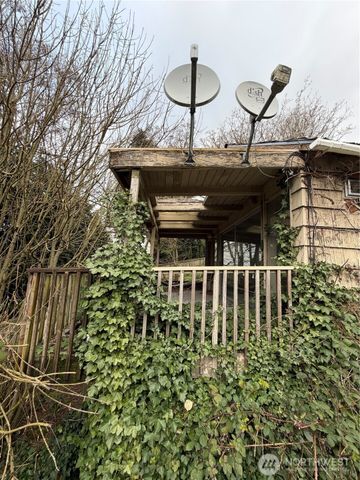 4617 Lake Washington Boulevard NE, Kirkland, WA 98033