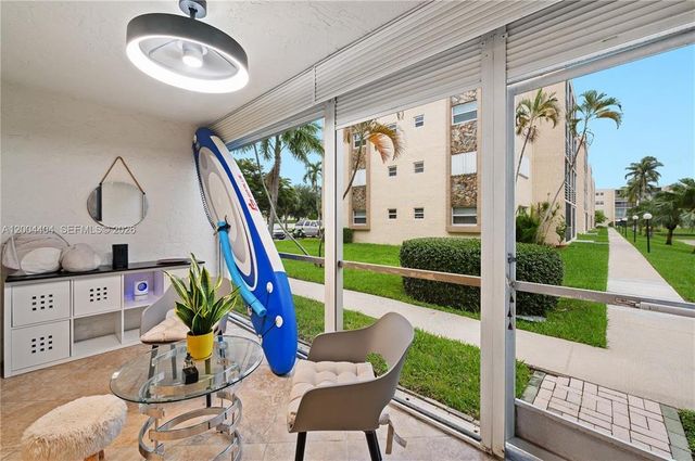 424 SE 10TH Street 104, Dania Beach, FL 33004