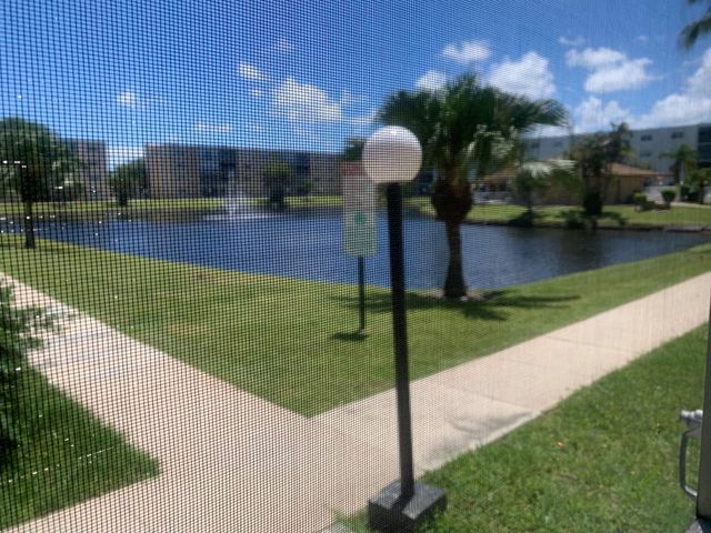 424 SE 10TH Street 104, Dania Beach, FL 33004
