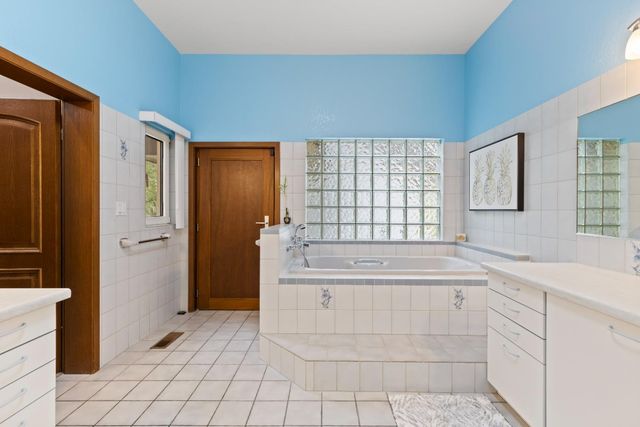 1222 Fruitvale Rd, Lincoln, CA 95648