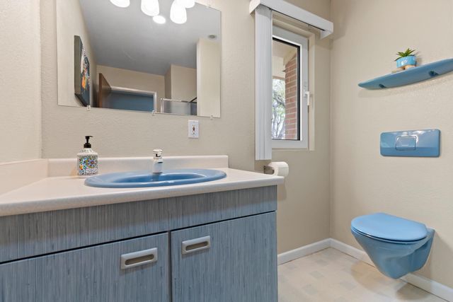 1222 Fruitvale Rd, Lincoln, CA 95648