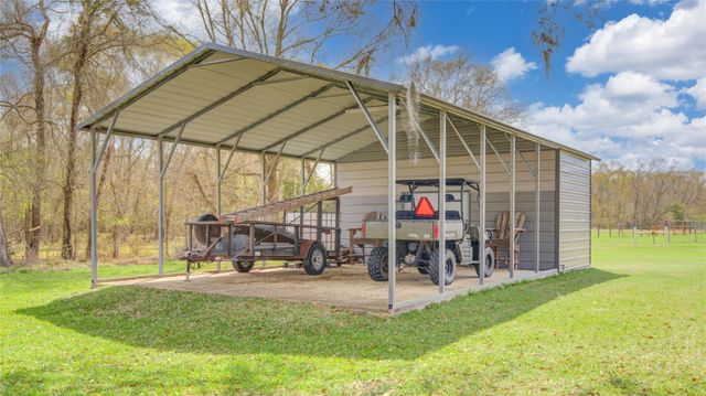 3063 Cr-580, West Columbia, TX 77486