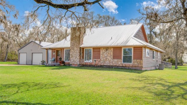 3063 Cr-580, West Columbia, TX 77486