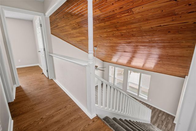 3063 Cr-580, West Columbia, TX 77486