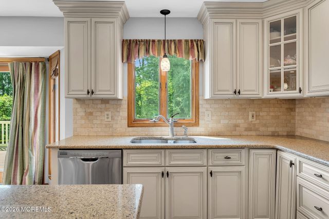 15 Oxford Drive, Ocean Twp, NJ 07712