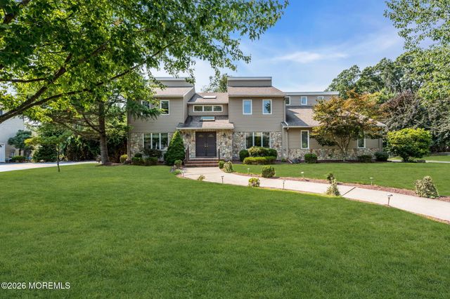 15 Oxford Drive, Ocean Twp, NJ 07712