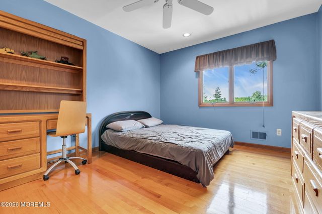 15 Oxford Drive, Ocean Twp, NJ 07712