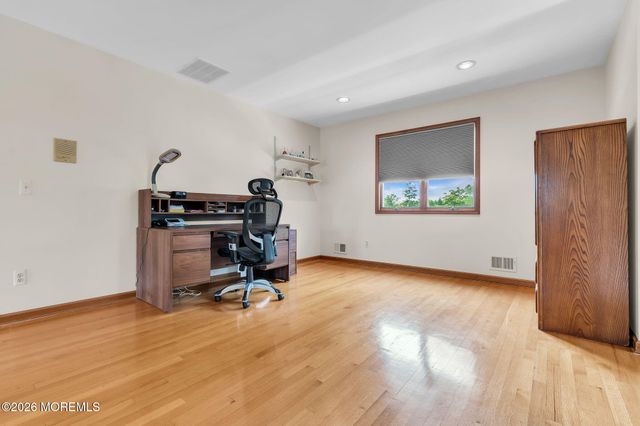 15 Oxford Drive, Ocean Twp, NJ 07712