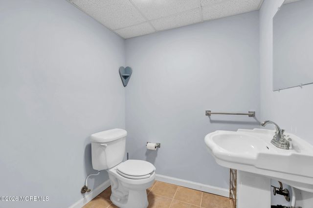 15 Oxford Drive, Ocean Twp, NJ 07712