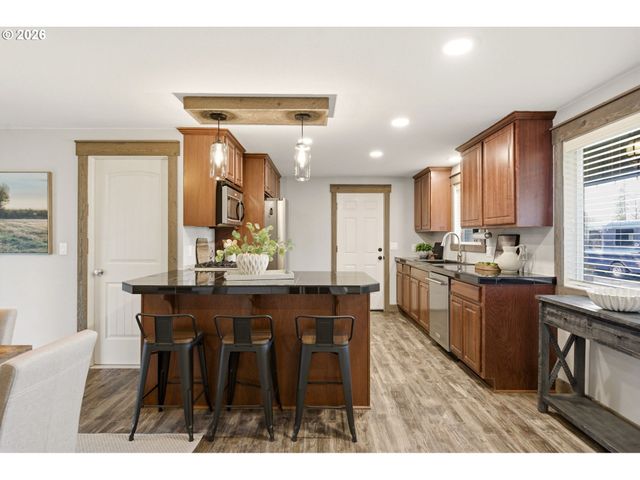 2418 Nw 4TH Ave, Battle Ground, WA 98604