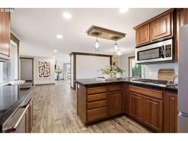 2418 Nw 4TH Ave, Battle Ground, WA 98604