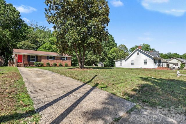 28 Maiden Lane, York, SC 29745