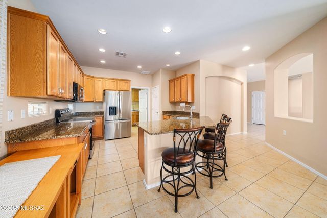 13872 E Carruthers Street, Vail, AZ 85641