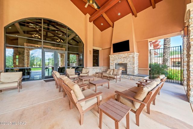 13872 E Carruthers Street, Vail, AZ 85641