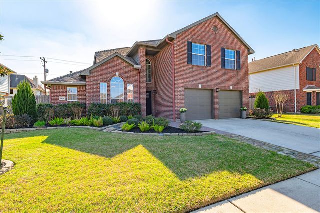 1104 Lake Shore Drive, Pearland, TX 77581