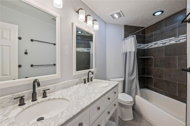 1104 Lake Shore Drive, Pearland, TX 77581