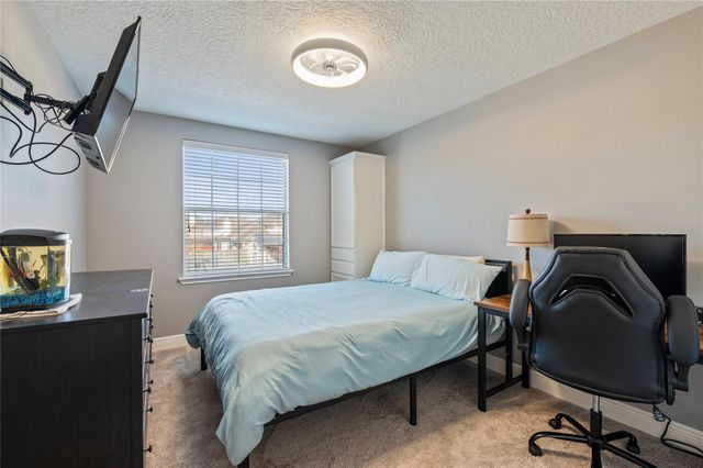 1104 Lake Shore Drive, Pearland, TX 77581