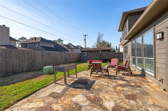 1104 Lake Shore Drive, Pearland, TX 77581