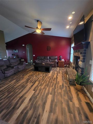105 Rockport Drive, Troy, MO 63379
