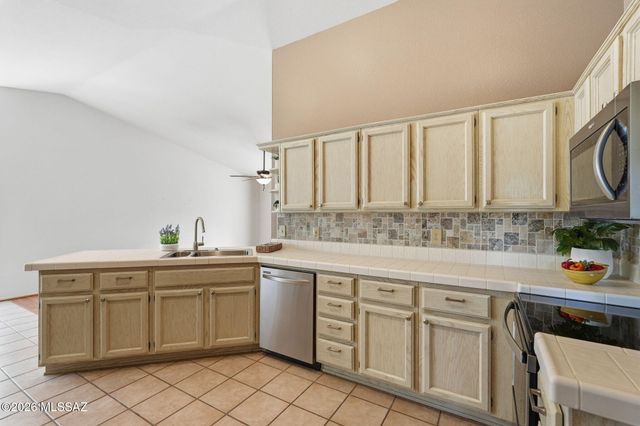 38100 S Mountain Site Drive, Tucson, AZ 85739