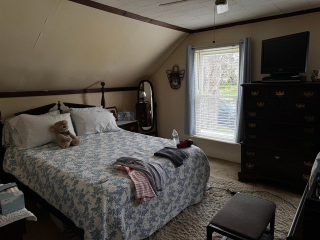87 High Street, West Rutland, VT 05777