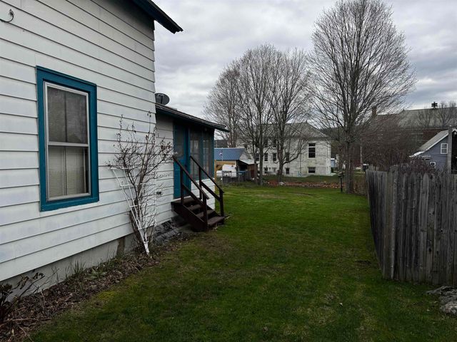 87 High Street, West Rutland, VT 05777