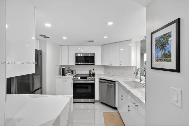3000 E Sunrise Blvd 14C, Fort Lauderdale, FL 33304