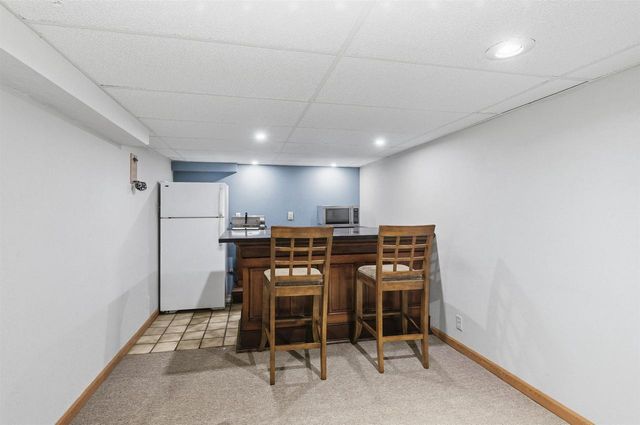 1015 W BELL AVENUE, Appleton, WI 54914