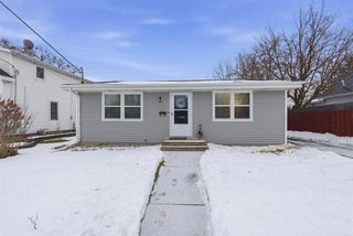 1015 W BELL AVENUE, Appleton, WI 54914