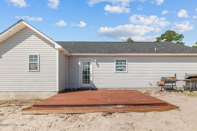 105 Marina Leigh Drive, Hubert, NC 28539