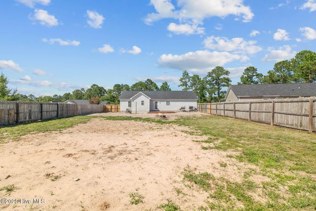 105 Marina Leigh Drive, Hubert, NC 28539