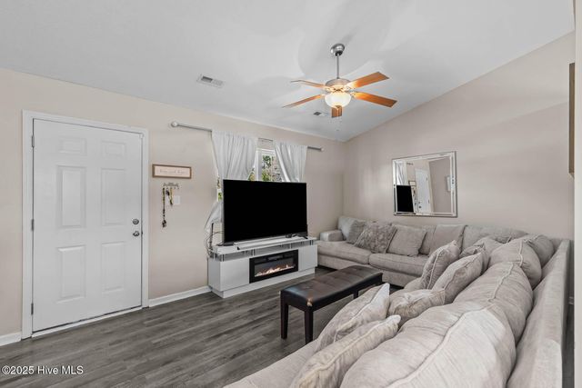 105 Marina Leigh Drive, Hubert, NC 28539