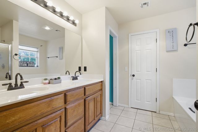 1609 S Yellowood Avenue, Broken Arrow, OK 74012