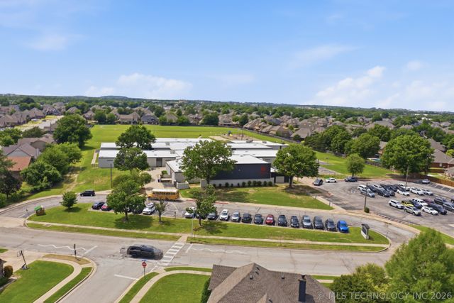 1609 S Yellowood Avenue, Broken Arrow, OK 74012