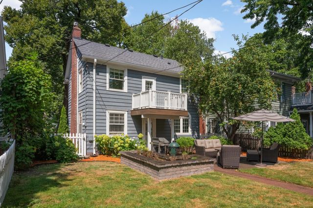 2194 Stanford Avenue, Saint Paul, MN 55105