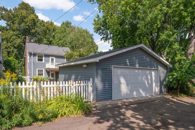 2194 Stanford Avenue, Saint Paul, MN 55105
