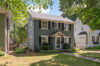 2194 Stanford Avenue, Saint Paul, MN 55105