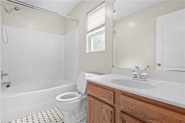 510 Brown Stone Court, Kernersville, NC 27284