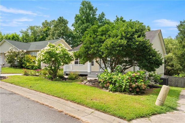 510 Brown Stone Court, Kernersville, NC 27284