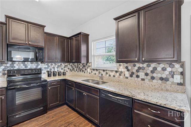 64 Dunnoman Drive, Savannah, GA 31419