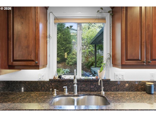 2714 Ne 110TH St, Vancouver, WA 98686