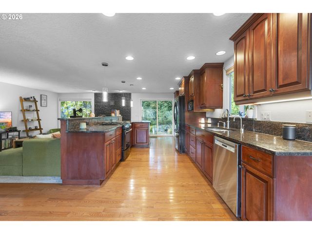 2714 Ne 110TH St, Vancouver, WA 98686