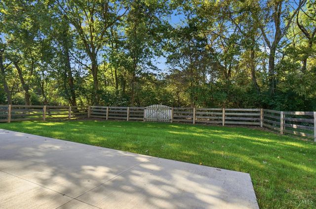 343 locust forge, Lebanon, OH 45036
