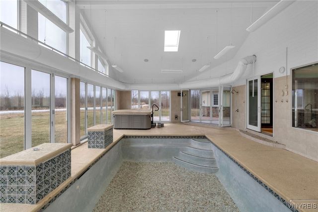 581 North Blossom Road, Elma, NY 14059