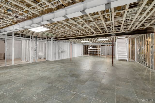 581 North Blossom Road, Elma, NY 14059